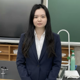 Ms. Pang Sin-Yi, Raina